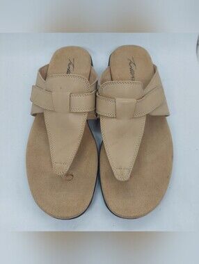 Trotters Thong Sandals Tan Beige Leather Comfy Casual Shoes Women Size 11W